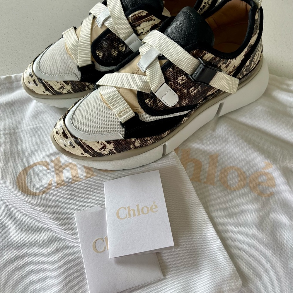 Chloé Sneakers Size:9